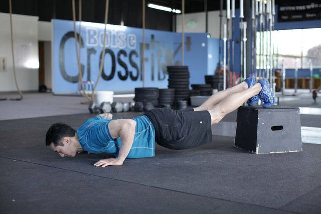 Decline Push-Ups – end position